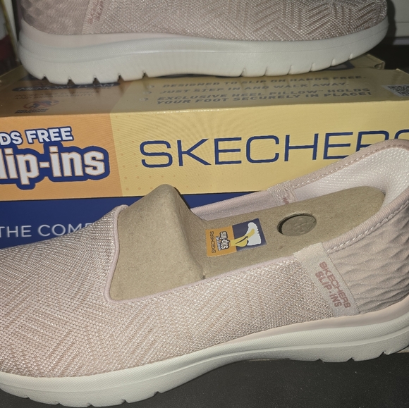 Skechers Hands Free size 9 pink shoes-new - Picture 10 of 10